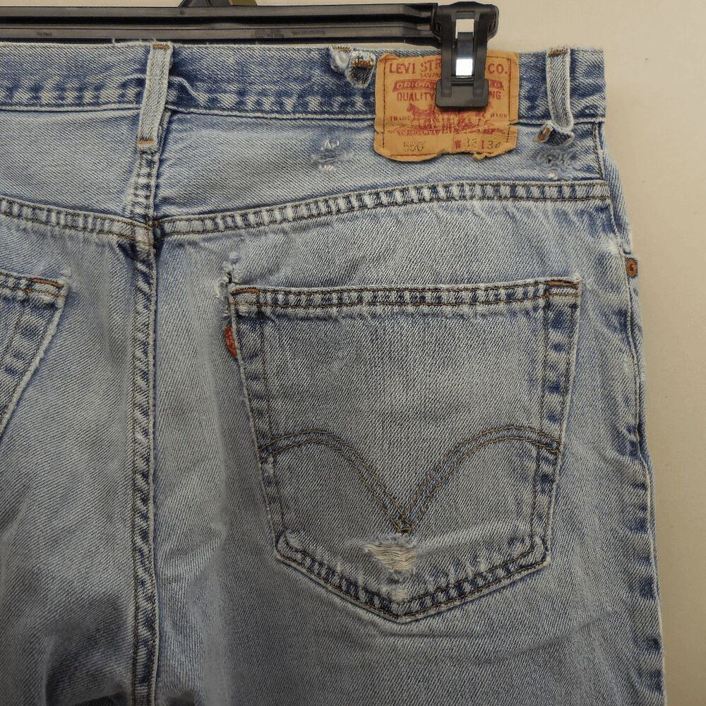 Levis 550 Men’s Light Wash Thrashed Red Tab Relaxed Fit Jeans 38x34